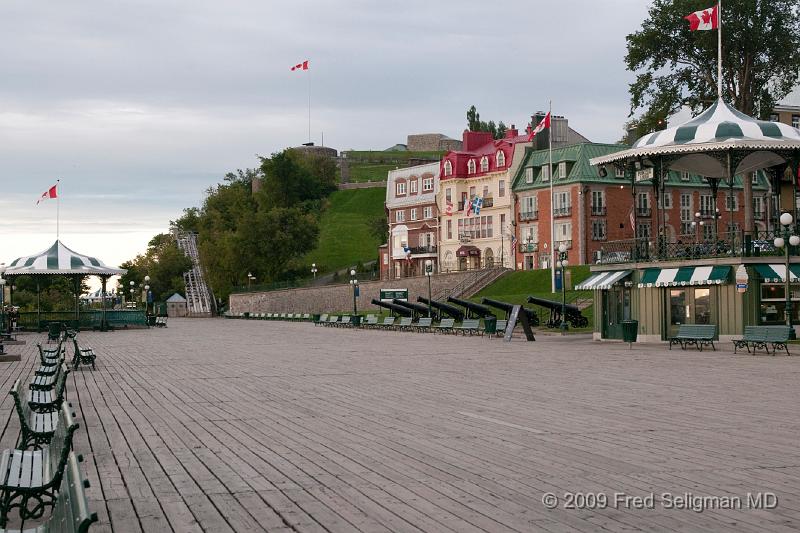 20090828_064753 D300.jpg - Boardwalk in front of Chateau Frontenac.  Old Canons